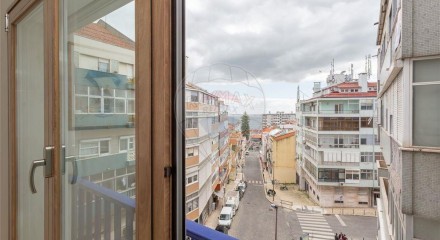 Residential - Condo/Apartment - T2 - Sao Vicente, Lisbon - PT
