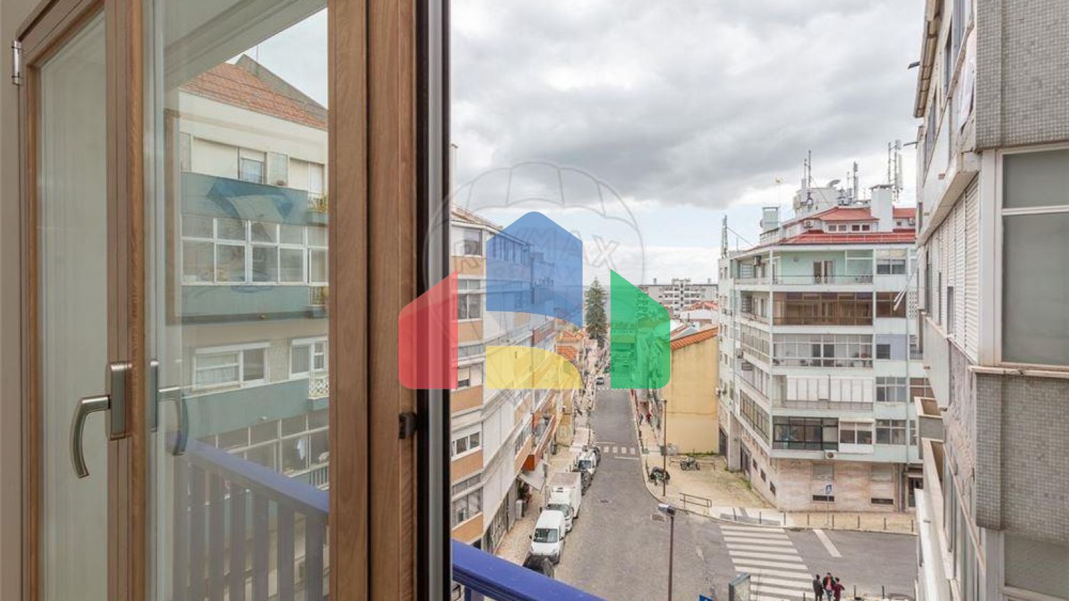 Residential - Condo/Apartment - T2 - Sao Vicente, Lisbon - PT