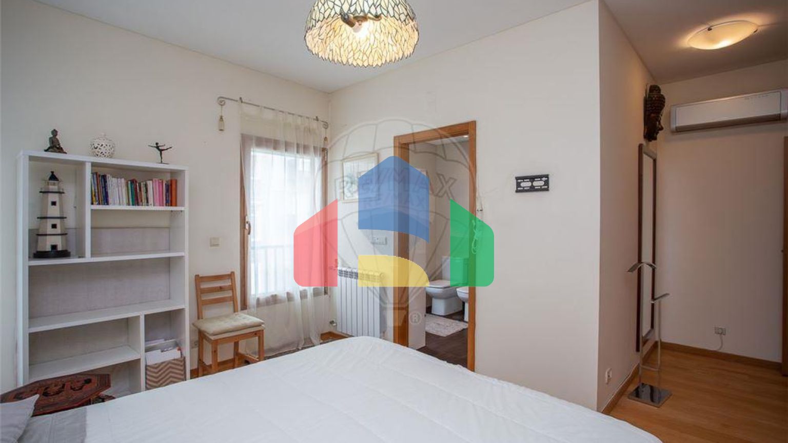 Residential - Condo/Apartment - T2 - Sao Vicente, Lisbon - PT