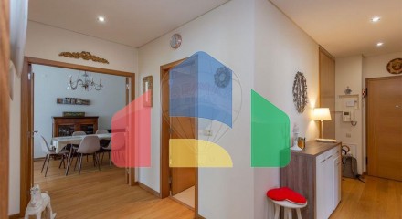 Residential - Condo/Apartment - T2 - Sao Vicente, Lisbon - PT