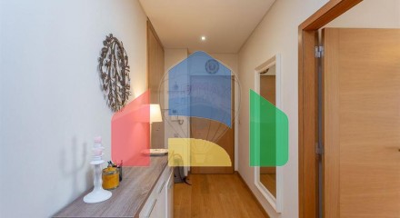 Residential - Condo/Apartment - T2 - Sao Vicente, Lisbon - PT