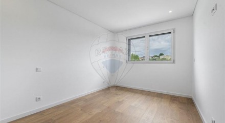 Residential - Condo/Apartment - T2 - Braga (Sao Vicente), Braga - PT