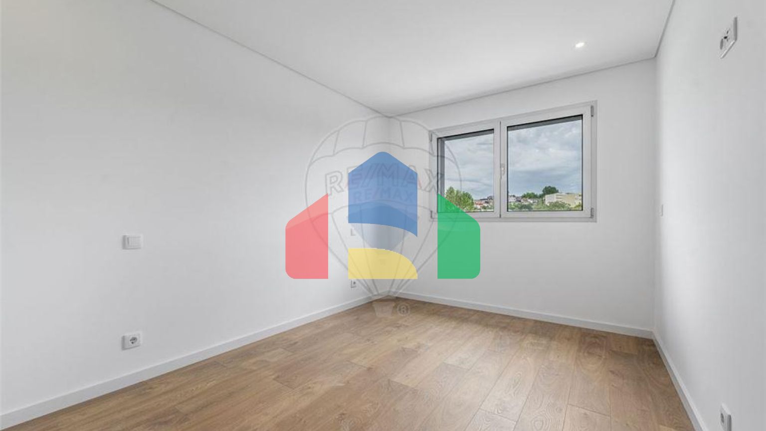 Residential - Condo/Apartment - T2 - Braga (Sao Vicente), Braga - PT