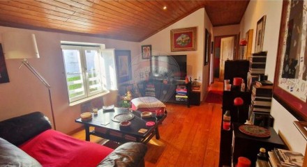 Residential - Condo/Apartment - T2 - Sao Vicente, Lisbon - PT
