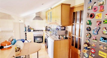 Residential - Condo/Apartment - T2 - Sao Vicente, Lisbon - PT