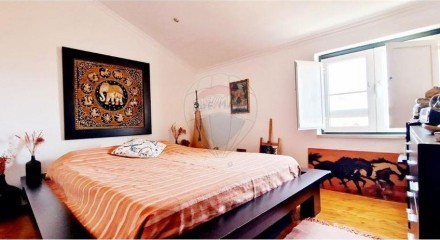 Residential - Condo/Apartment - T2 - Sao Vicente, Lisbon - PT