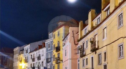 Residential - Condo/Apartment - T2 - Sao Vicente, Lisbon - PT