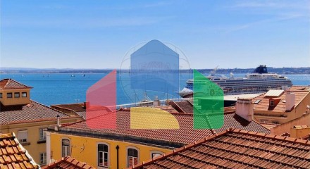 Residential - Condo/Apartment - T2 - Sao Vicente, Lisbon - PT