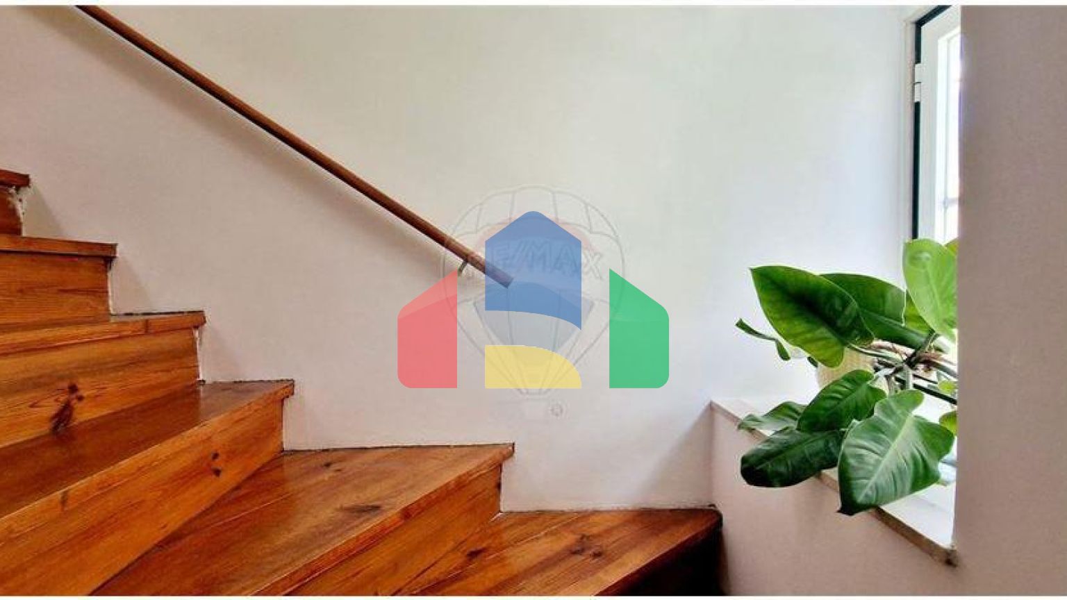 Residential - Condo/Apartment - T2 - Sao Vicente, Lisbon - PT