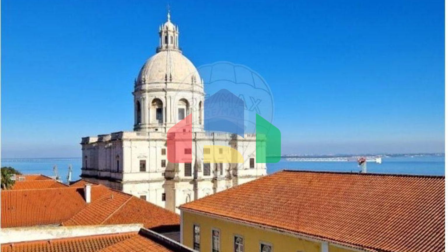 Residential - Condo/Apartment - T2 - Sao Vicente, Lisbon - PT