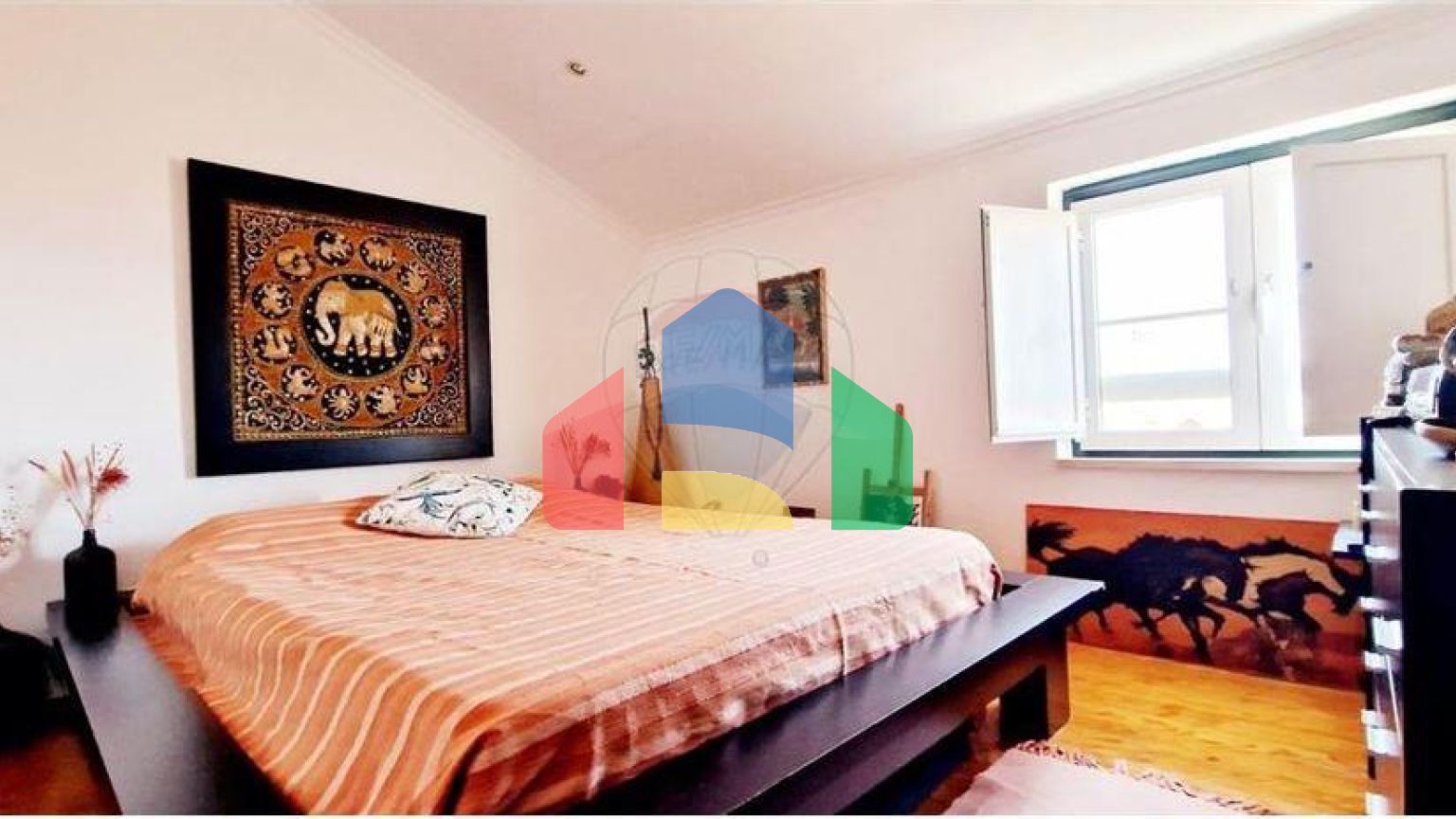 Residential - Condo/Apartment - T2 - Sao Vicente, Lisbon - PT