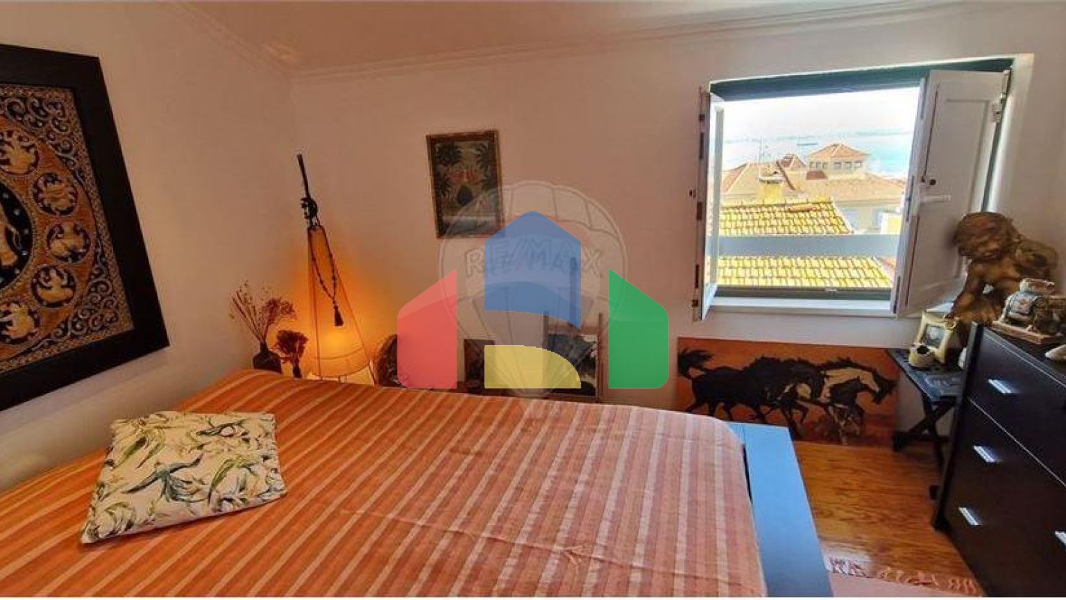 Residential - Condo/Apartment - T2 - Sao Vicente, Lisbon - PT