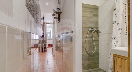 Residential - Condo/Apartment - T2 - Sao Vicente, Lisbon - PT