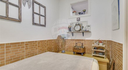 Residential - Condo/Apartment - T2 - Sao Vicente, Lisbon - PT