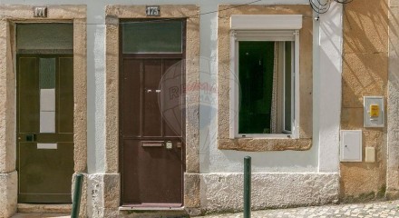 Residential - Condo/Apartment - T2 - Sao Vicente, Lisbon - PT