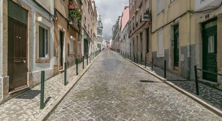 Residential - Condo/Apartment - T2 - Sao Vicente, Lisbon - PT