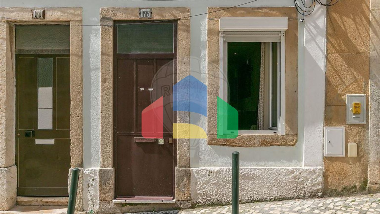 Residential - Condo/Apartment - T2 - Sao Vicente, Lisbon - PT