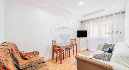 Residential - Condo/Apartment - T3 - Agualva e Mira-Sintra, Sintra - PT