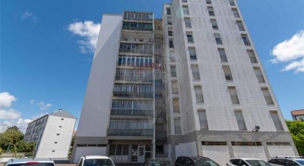 Residential - Condo/Apartment - T5 - Agualva e Mira-Sintra, Sintra - PT