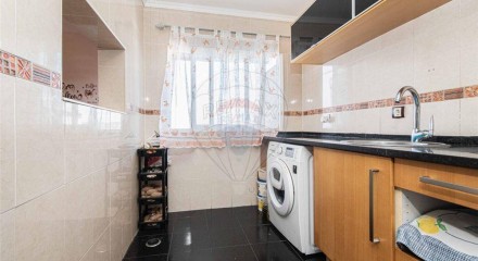 Residential - Condo/Apartment - T5 - Agualva e Mira-Sintra, Sintra - PT