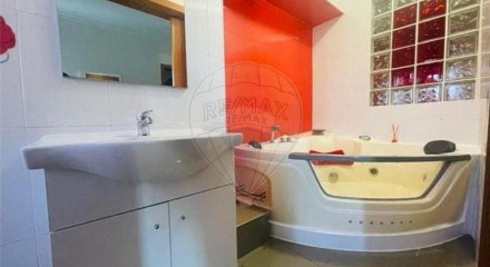 Residential - Condo/Apartment - T5 - Agualva e Mira-Sintra, Sintra - PT