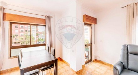 Residential - Condo/Apartment - T2 - Agualva e Mira-Sintra, Sintra - PT