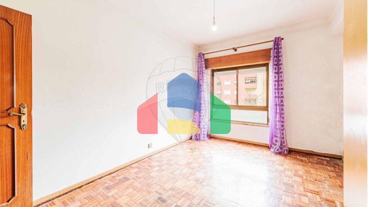 Residential - Condo/Apartment - T2 - Agualva e Mira-Sintra, Sintra - PT