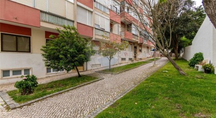 Residential - Condo/Apartment - T1 - Agualva e Mira-Sintra, Sintra - PT
