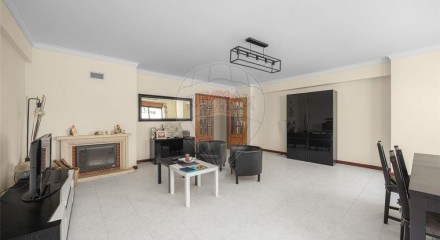 Residential - Condo/Apartment - T3 - Agualva e Mira-Sintra, Sintra - PT