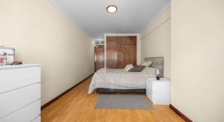 Residential - Condo/Apartment - T3 - Agualva e Mira-Sintra, Sintra - PT