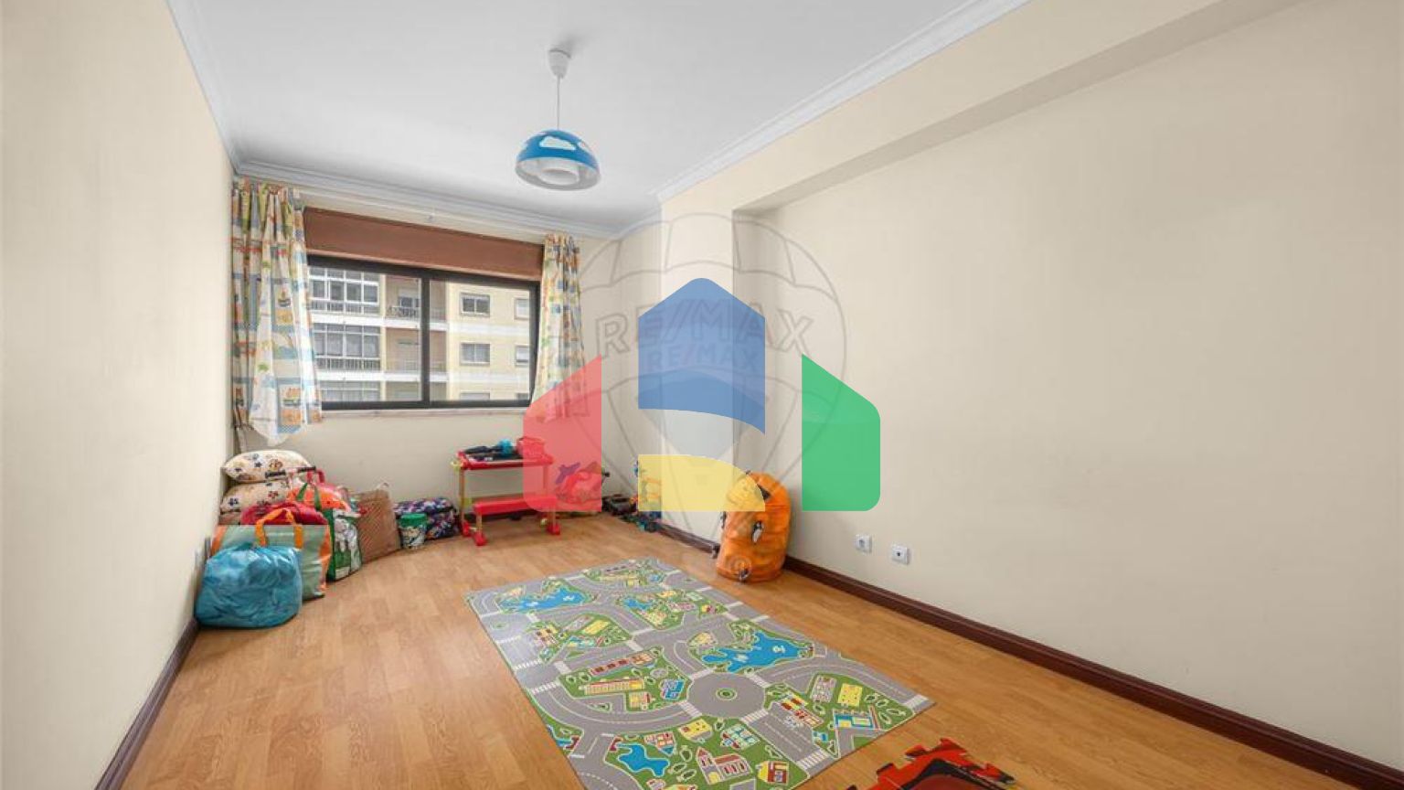 Residential - Condo/Apartment - T3 - Agualva e Mira-Sintra, Sintra - PT