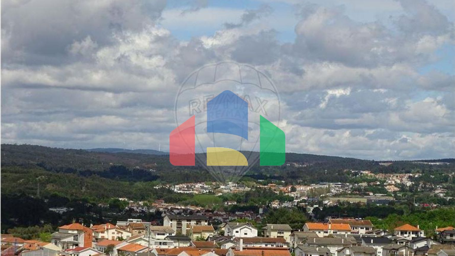 Residential - Condo/Apartment - T4 - Viseu, Viseu - PT