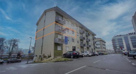 Residential - Condo/Apartment - T5 - Viseu, Viseu - PT