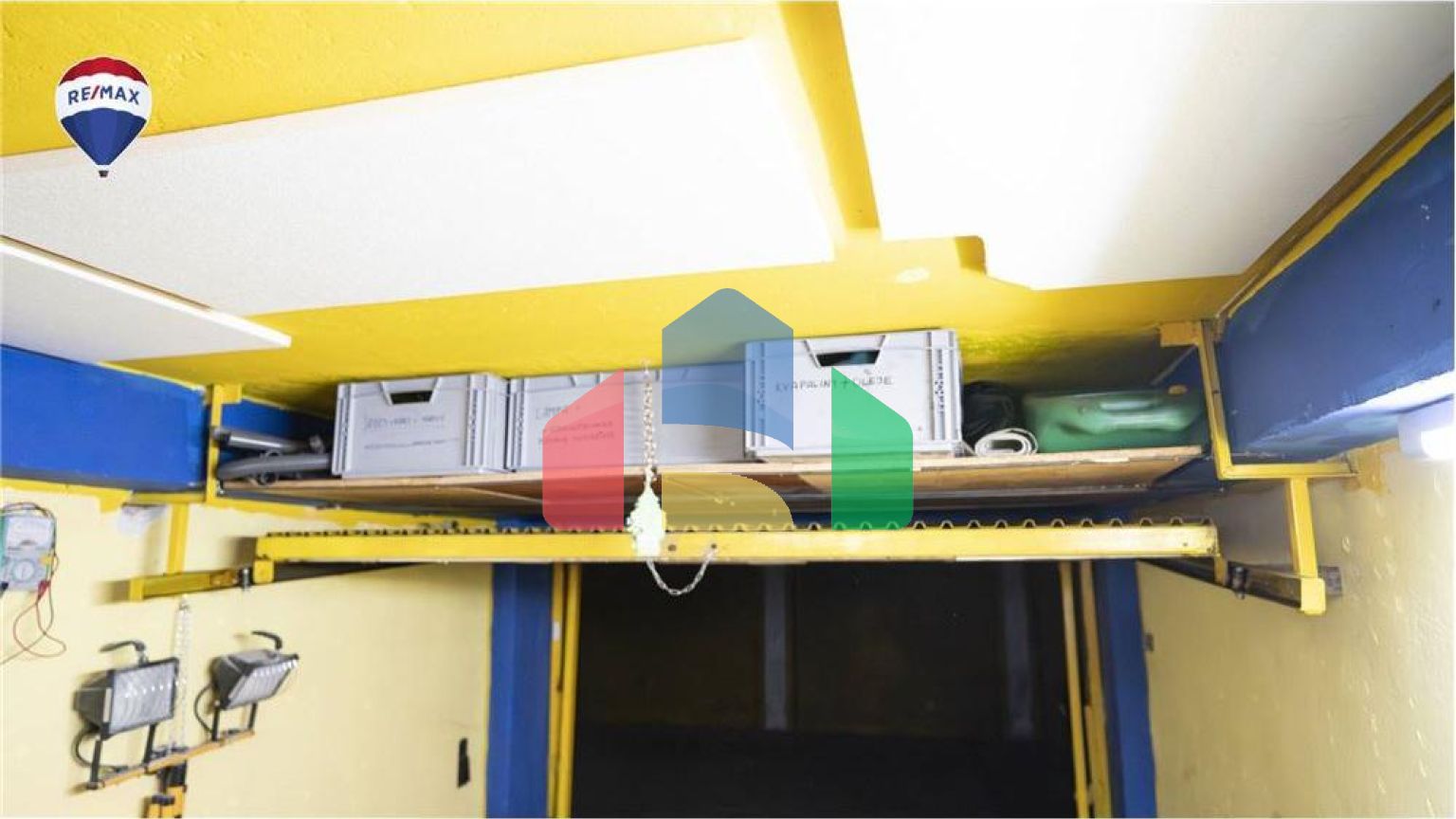 Residential - Garage - Bratislava, Slovakia - SK