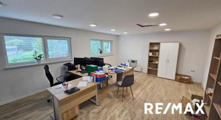 Commercial - Store with Apt/Office - Celje, Savinjska Region - SI