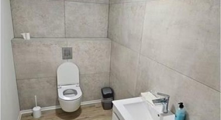 Commercial - Store with Apt/Office - Celje, Savinjska Region - SI