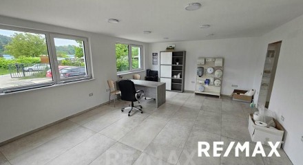 Commercial - Store with Apt/Office - Celje, Savinjska Region - SI