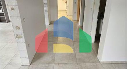 Commercial - Store with Apt/Office - Celje, Savinjska Region - SI