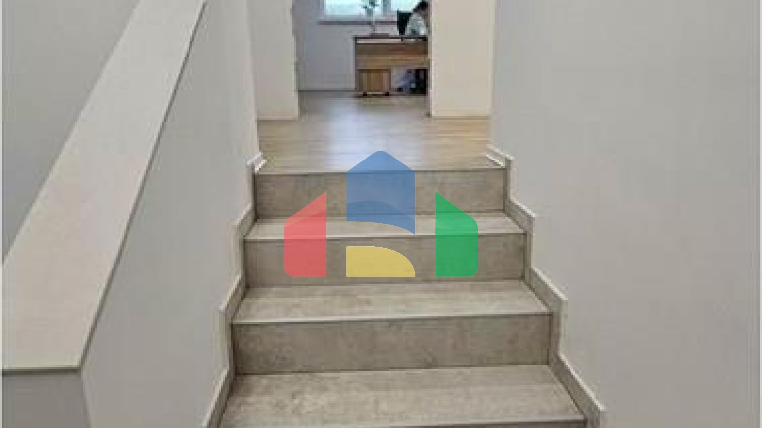 Commercial - Store with Apt/Office - Celje, Savinjska Region - SI