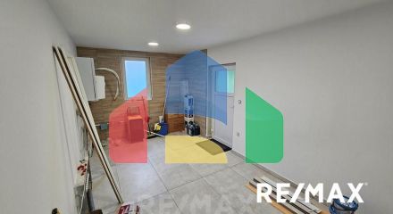 Commercial - Store with Apt/Office - Celje, Savinjska Region - SI