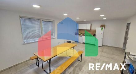 Commercial - Store with Apt/Office - Celje, Savinjska Region - SI