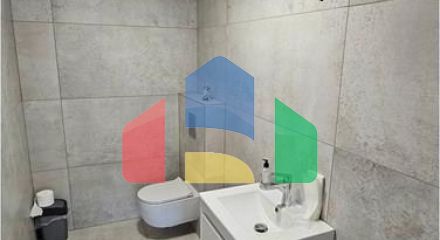 Commercial - Store with Apt/Office - Celje, Savinjska Region - SI