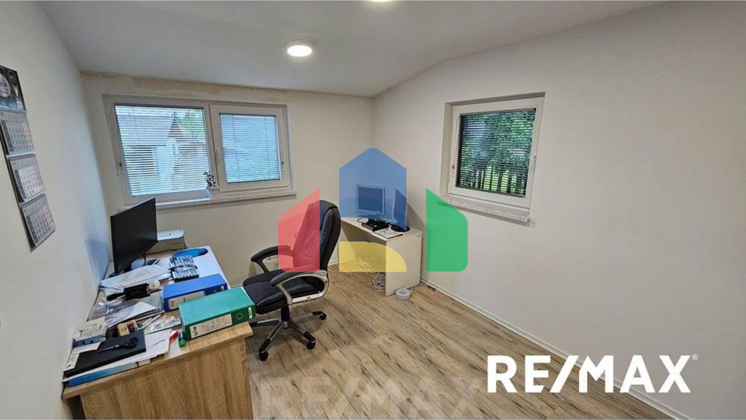 Commercial - Store with Apt/Office - Celje, Savinjska Region - SI