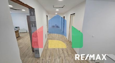 Commercial - Store with Apt/Office - Celje, Savinjska Region - SI Commercial - Store with Apt/Office - Celje, Savinjska Region - SI