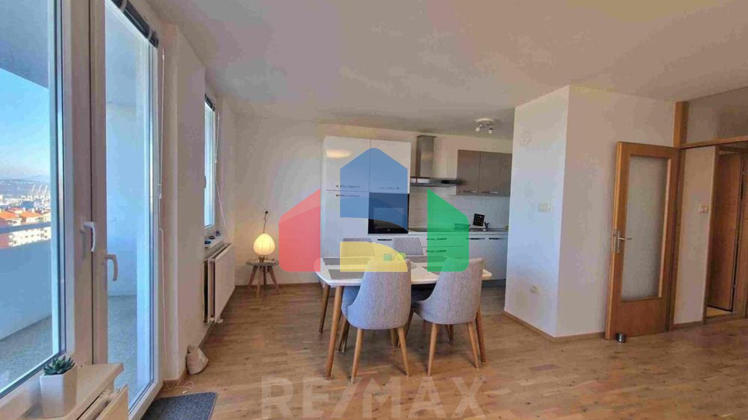 Residential - Condo/Apartment - Koper, South Primorska region - SI