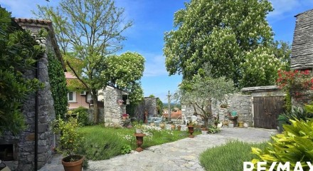 Residential - Cottage - Sezana, South Primorska region - SI