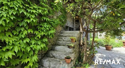 Residential - Cottage - Sezana, South Primorska region - SI
