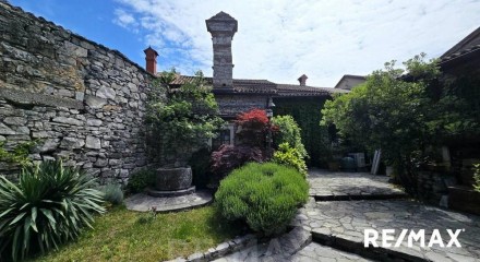 Residential - Cottage - Sezana, South Primorska region - SI