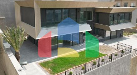 Вілла з видом на Середземне море-ідеальне злиття розкоші і природи