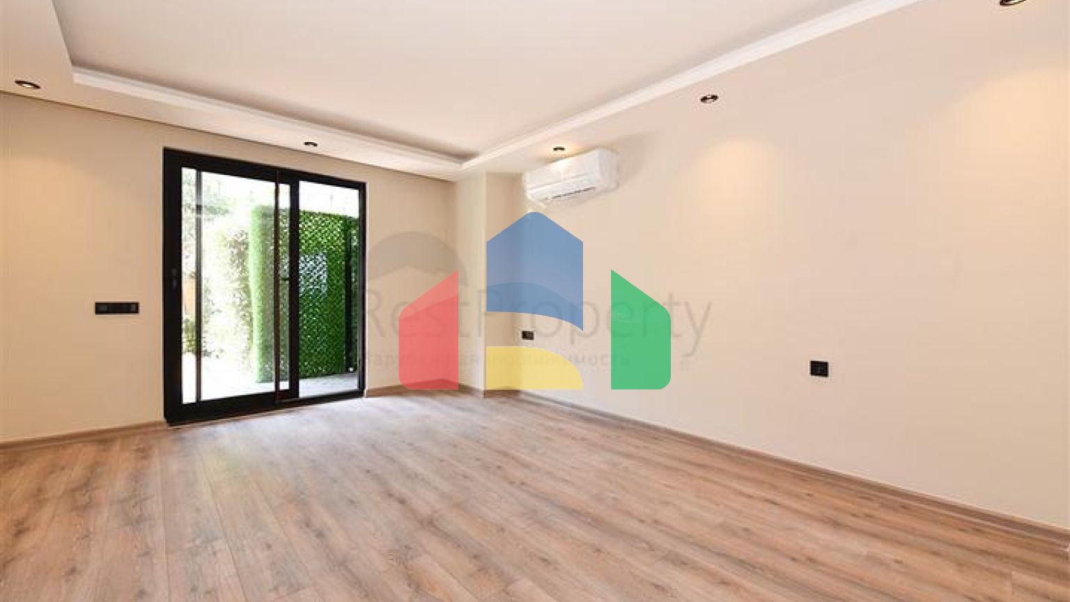 Садовий дуплекс на Клеопатрі